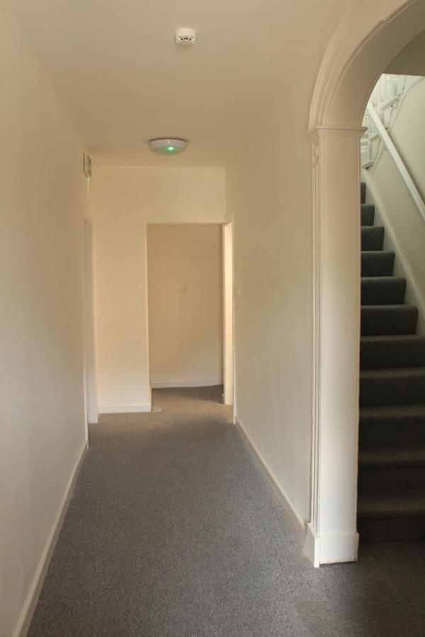 Spacious & Pet-Friendly 1Br Apt In Heywood Appartement Buitenkant foto
